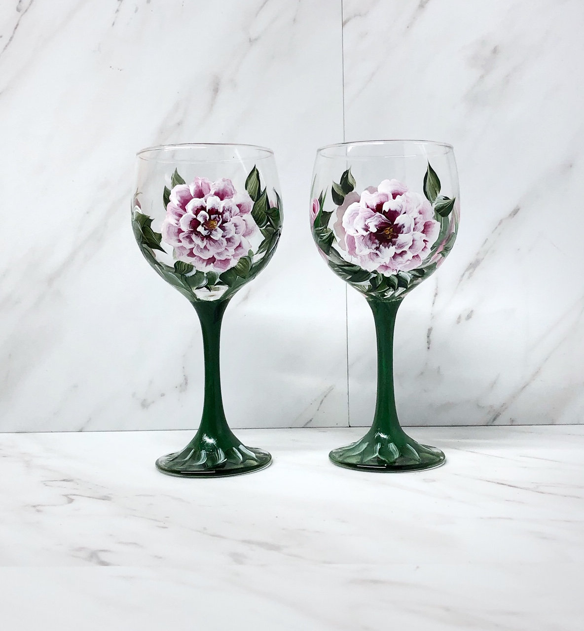 Frosted Rose Stem Swirl Depression Wine Glasses, Set of 3 – Earl Grey