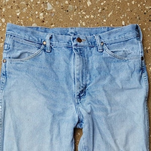 Vintage Wrangler Jeans, Distressed Wrangler Denim, Light Wash Wrangler Jeans, Size 33x30 image 1