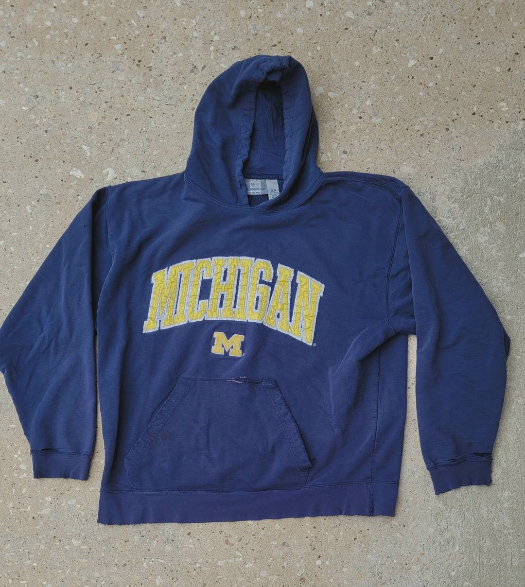  Blue 84 NCAA Michigan Wolverines Unisex Hoodie Kids Arch Over  Team Color, Michigan Wolverines Navy, Small : Sports & Outdoors
