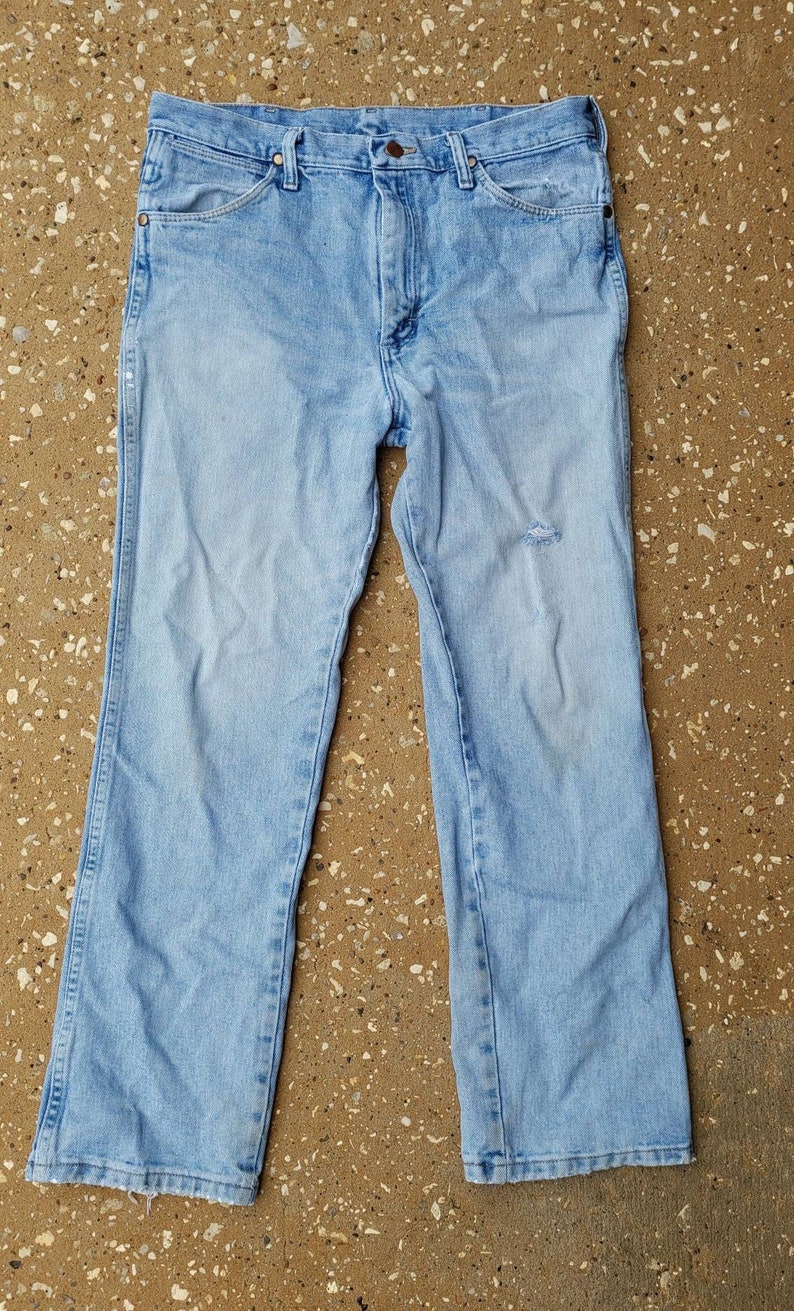 Vintage Wrangler Jeans, Distressed Wrangler Denim, Light Wash Wrangler Jeans, Size 33x30 image 1