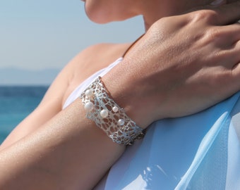 Silver bangles, mesh structure cuff, silver bracelet, beaded bracelet, silver arms with beads, modern wrist jewelry