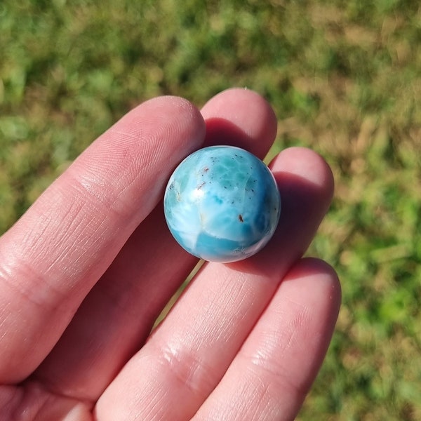 Larimar Sphere AA Grade, Atemberaubendes Stück aus der Dominikanischen Republik