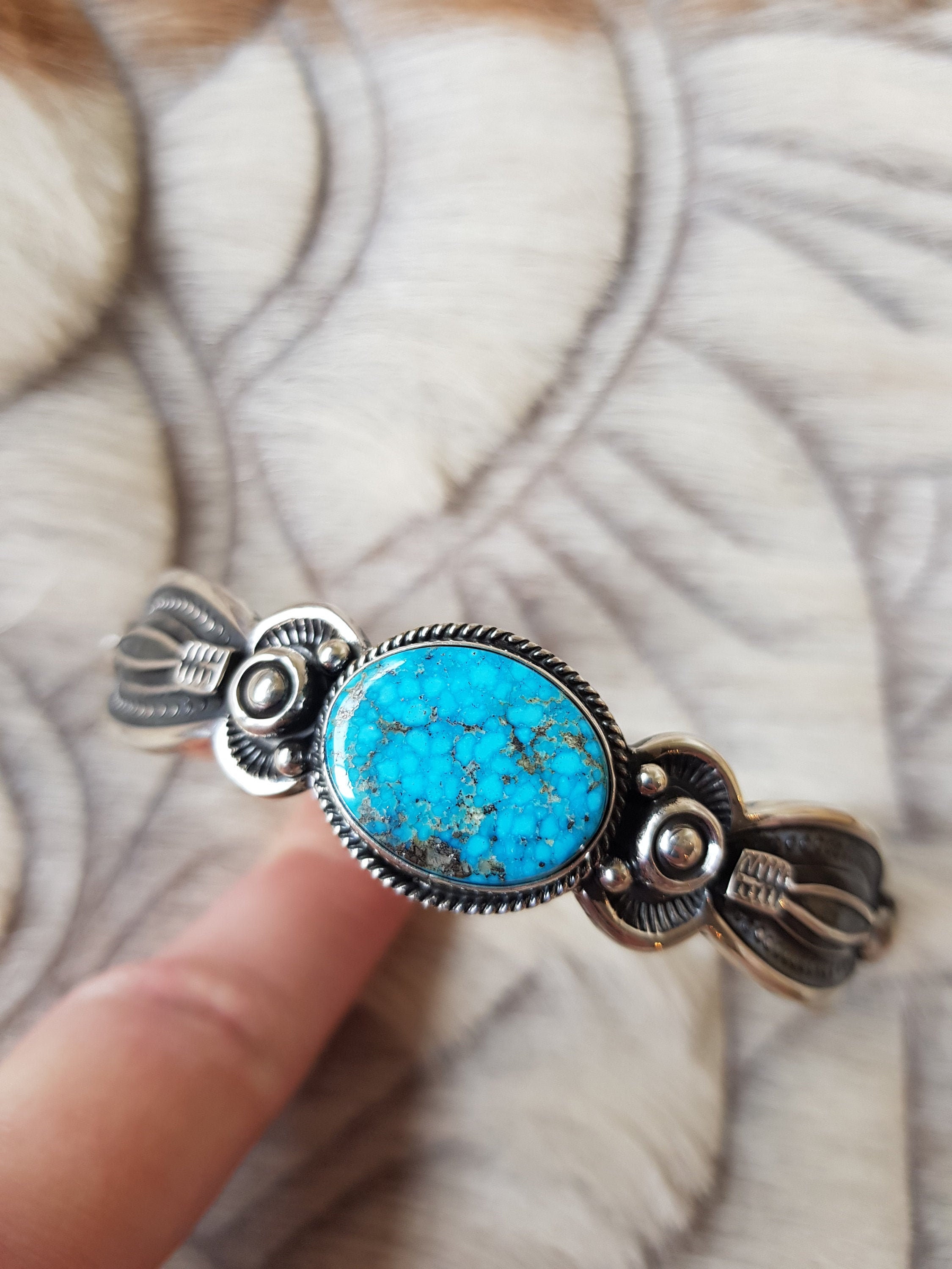 Derrick gordon jewelry deals
