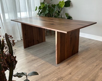 Simple Modern Hardwood Dining table with Solid Wood Legs