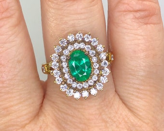Emerald oval and diamond yellow gold ring - Choose your ring size