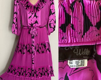 80s Vintage Hot Pink Crinkle Pleat Dress