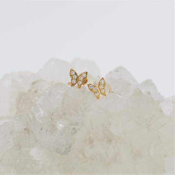 ピアス LESS IS MORE Single sale 14K gold one-touch pave earrings Pave 0.90 Cts F/VS1 Round Brilliant Diamonds Cross Stud