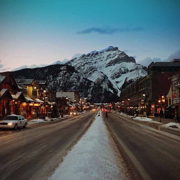 Banff Avenue Alberta Les Rocheuses canadiennes Canada Photo Impression photo