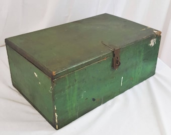 Antique 1930s Toolbox in Old Green Paint