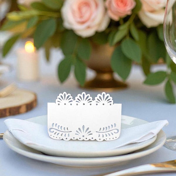Elegantes tarjetas de mesa para bodas, tarjetas de asiento para las mesas de la recepción