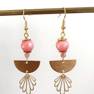 Boucles D'oreilles Pendantes En Métal Doré - Forme Goutte Avec Nacré Brillant Saumon - Neuf Sans Emballage