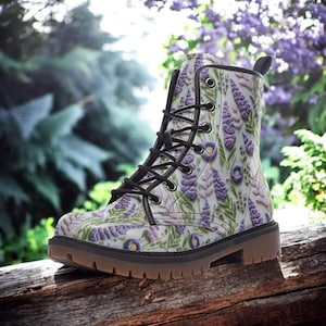 Lavender Faux Embroidered Boots, Fairycore Shoes, Goblincore Boots, Boho Boots, Women&#39;s Platform, Cottagecore Boots, Whimsigoth Shoes