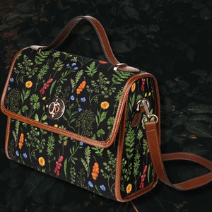 Wildflowers Satchel Bag Dark Academia Gift Cute Women Cross Body Purse Toiletry Bag Women Floral Makeup Bag Cottagecore Purse Farmers Market