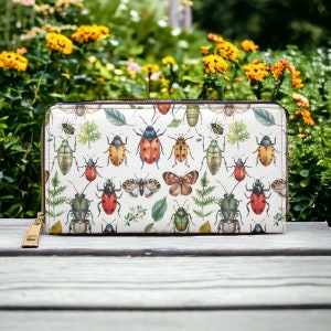 Cartera de insectos Light Academia Wallet Goblincore Zip Up Wallet Dark Cottagecore Regalo para los amantes de las brujas Cartera de cuero vegano Mujeres Cartera de viaje