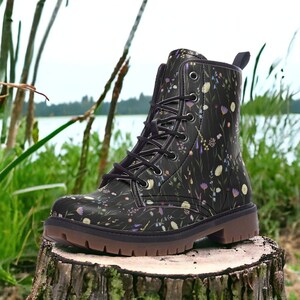 Bottes D'hiver Femme Mi-mollet – Cuir Brodé Fleurs Bohème, Imperméables, Talon Moyen – Coupe Large