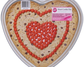 Giant Heart Shaped Cookie Pan Valentines Day Wedding Anniversary Wilton