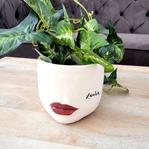 Personalized Red Lip Planter for Valentine's Day Home Decor, Mother's Day Gift, Valentine's Day Gift for Her, Cement Planter, Red Pouty Lips
