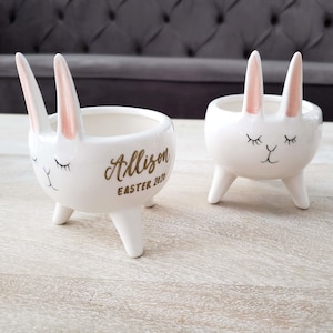 Personalized Easter Gift Decoration, Bunny Planter with legs, Herb Planter, Ceramic Rabbit Planter, Bunny Pot, Succulent Pot, Mini Planter