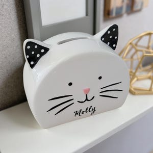 Tirelire chat personnalisée : cadeau tirelire chaton blanc en céramique avec inscription manuscrite