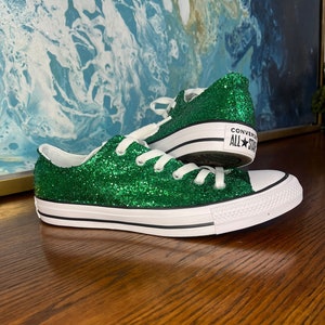 Kelly green chucks sale