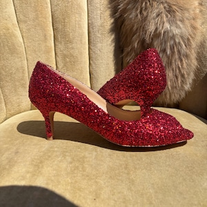 Rubinrot Glitzer High Heels: Individuelle, zehenoffene Pumps