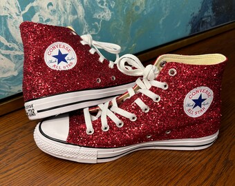 Converse rosse abbinamento hot sale