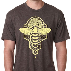 Bee | Screen Printed Unisex T-Shirt | Brown