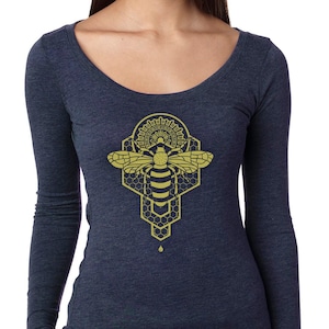 Bee | Screen Printed Ladies Long Sleeve Scoop Neck Shirt | Navy
