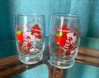 Set of 2 1980s Strawberry Shortcake Anchor Hocking 6oz Juice Glasses