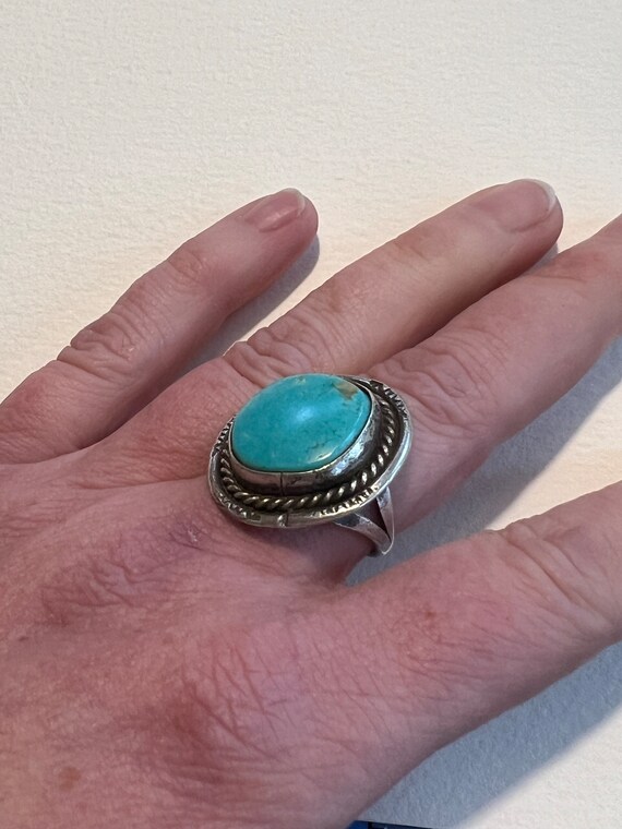 Vintage Sterling Silver and Turquoise Ring - image 4