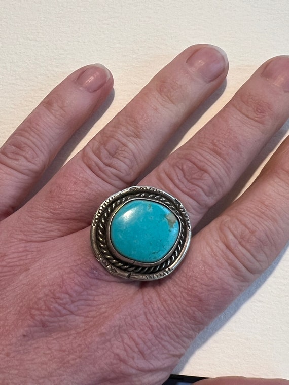 Vintage Sterling Silver and Turquoise Ring - image 5