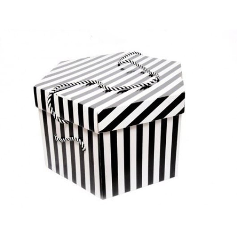 Fascinator hat box Clearance