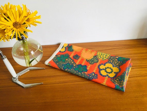 Coupon De Tissu Vintage - Motif Géométrique Multicolore - 2 Mètres De Fibre Synthétique