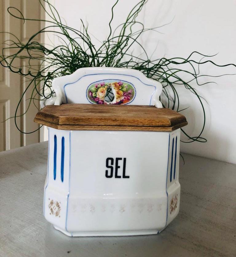 フランスアンティーク 陶器のSEL(塩入れ )白青　壁掛け フランスアンティーク 陶器のSEL(塩入れ )白青 壁掛け 【公式通販】
