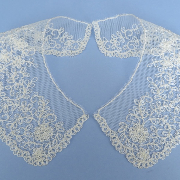 Small cornelli embroidered lace collars ivory on tulle net