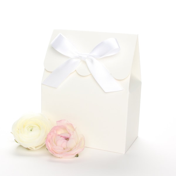 Favor Boxes, Candy Buffet Boxes, Favour Boxes Ivory, Ivory Box, White on White Favor Boxes, White Favor Bags, Wedding Favor Boxes, Ribbon