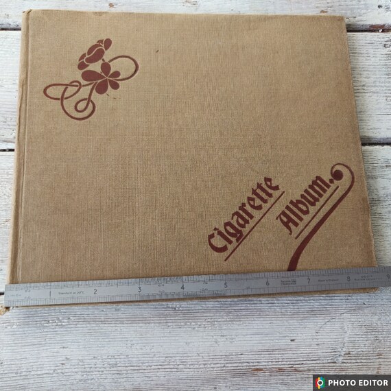 Buy Vintage Cigarette Card Album. Empty Album With 32 Slotted Pages to  Display Over 250 Cards. 1930s/40s Tobbaciana Collectible. Online in India