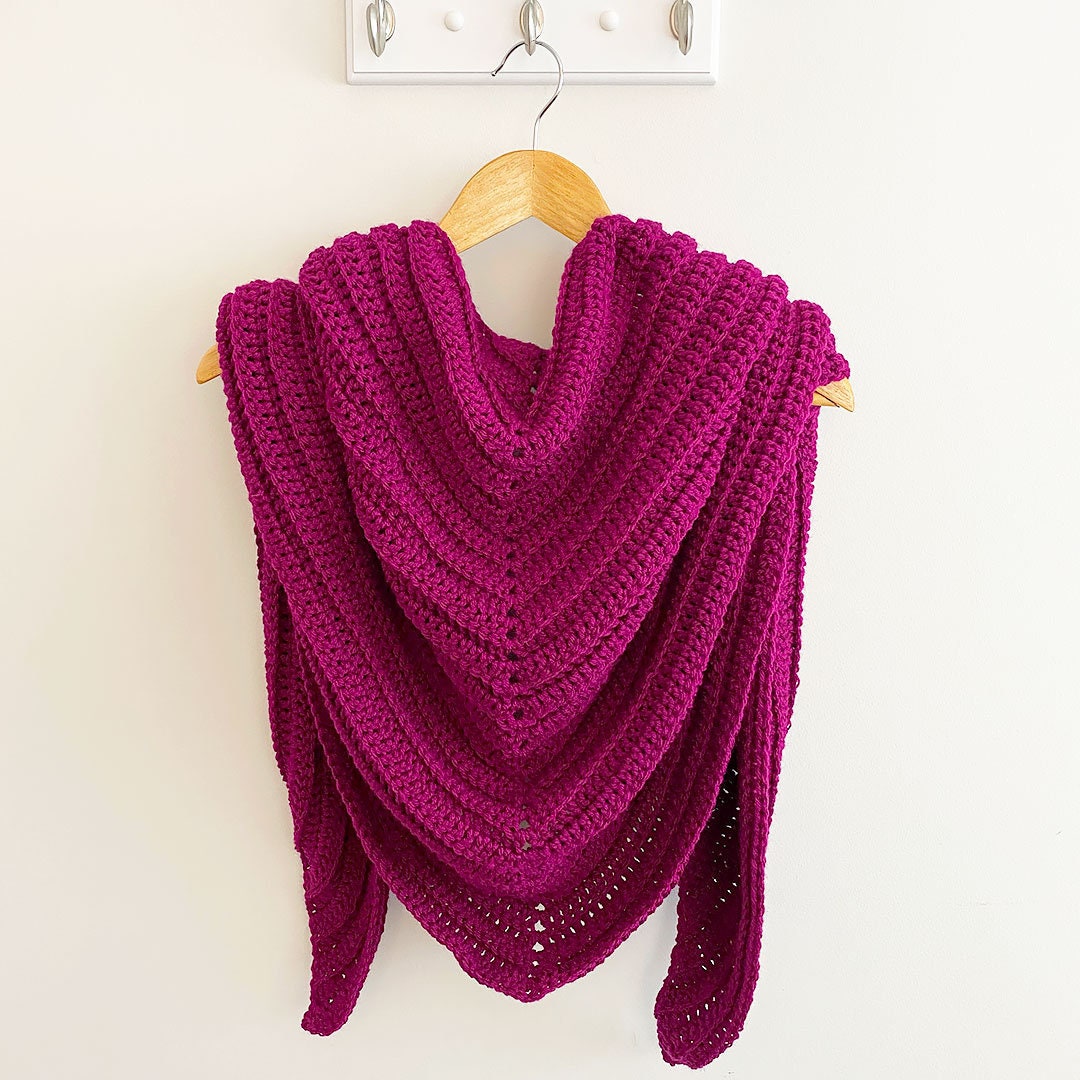 Easy Crochet Triangle Shawl Pattern | Boysenberry Shawl for Beginners ...