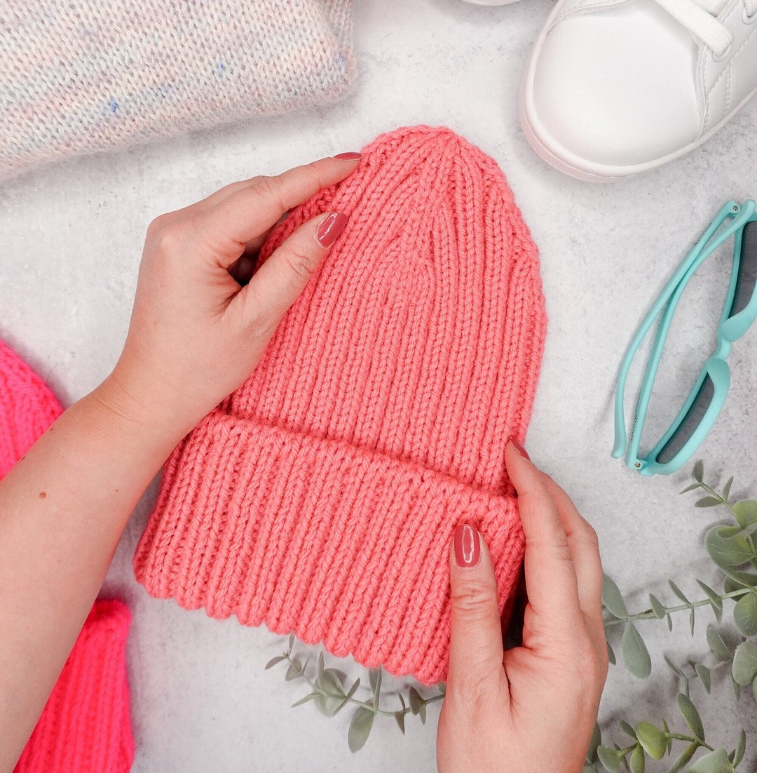 Knitted Hat Pattern and Video, Easy Ribbed Knit Beanie Toque for ...