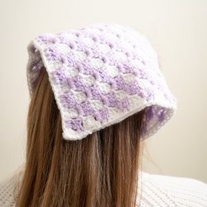 Checkered Crochet Triangle Bandana Pattern | Hair Scarf for Beginners