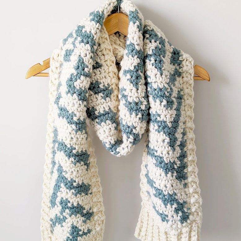 40 Zebra Crochet Patterns for Amigurumi, Blankets, Nursery Decor, and Handmade Gifts 3 Zebra Print Crochet Scarf Pattern: Bulky Yarn