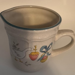 Country Blue Ribbon Geese Goose Creamer, Geese Country Kitchen, International Geese Creamer