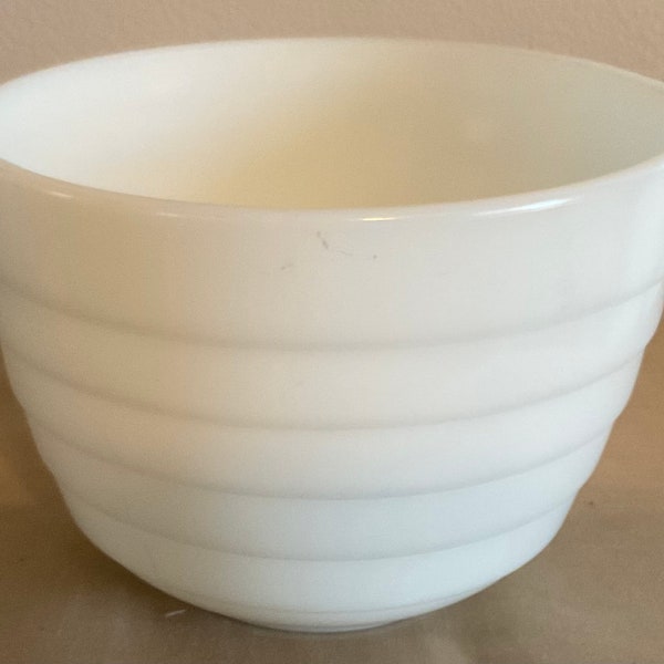 Vintage Milk Glass Ribbed Bee Hive Small Mixing Bowl With Spout