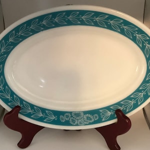 Pyrex Turquoise Teal Laurel Leaf Oval Plate ,Restaurant Ware, Serve Ware Oval Plate