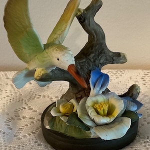 Hummingbird and Flower Figurine, Hummingbird Decor, Birds Decor, Bird Figurines