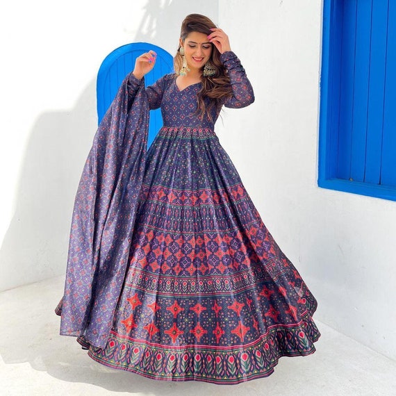 Women Multicolor Latest Designer Heavy Partywear Gown at Rs 2250 in Surat