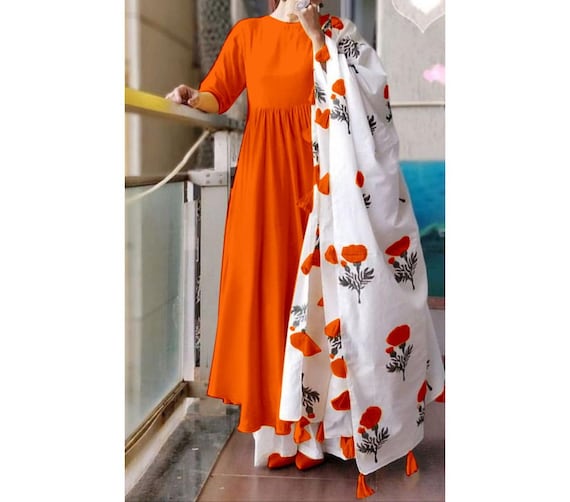 Long suits with plazo top