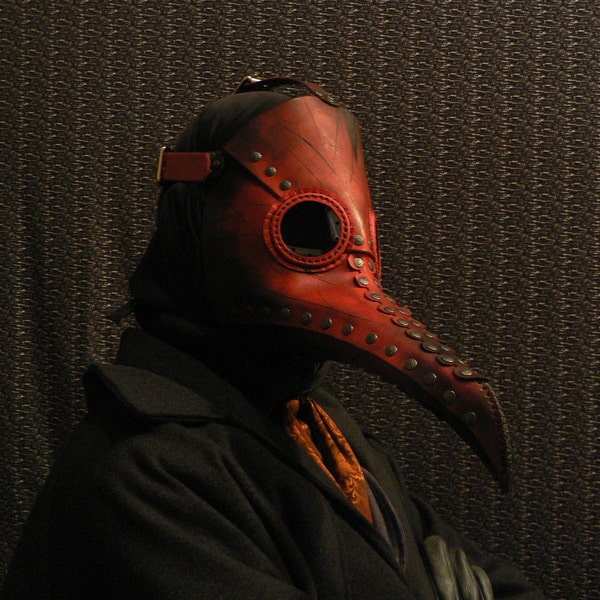 Máscara de Doctor de la Peste en Cuero Rojo - Inspirada en Steampunk - Disfraz de Doctor de la Peste - Máscara de Steampunk