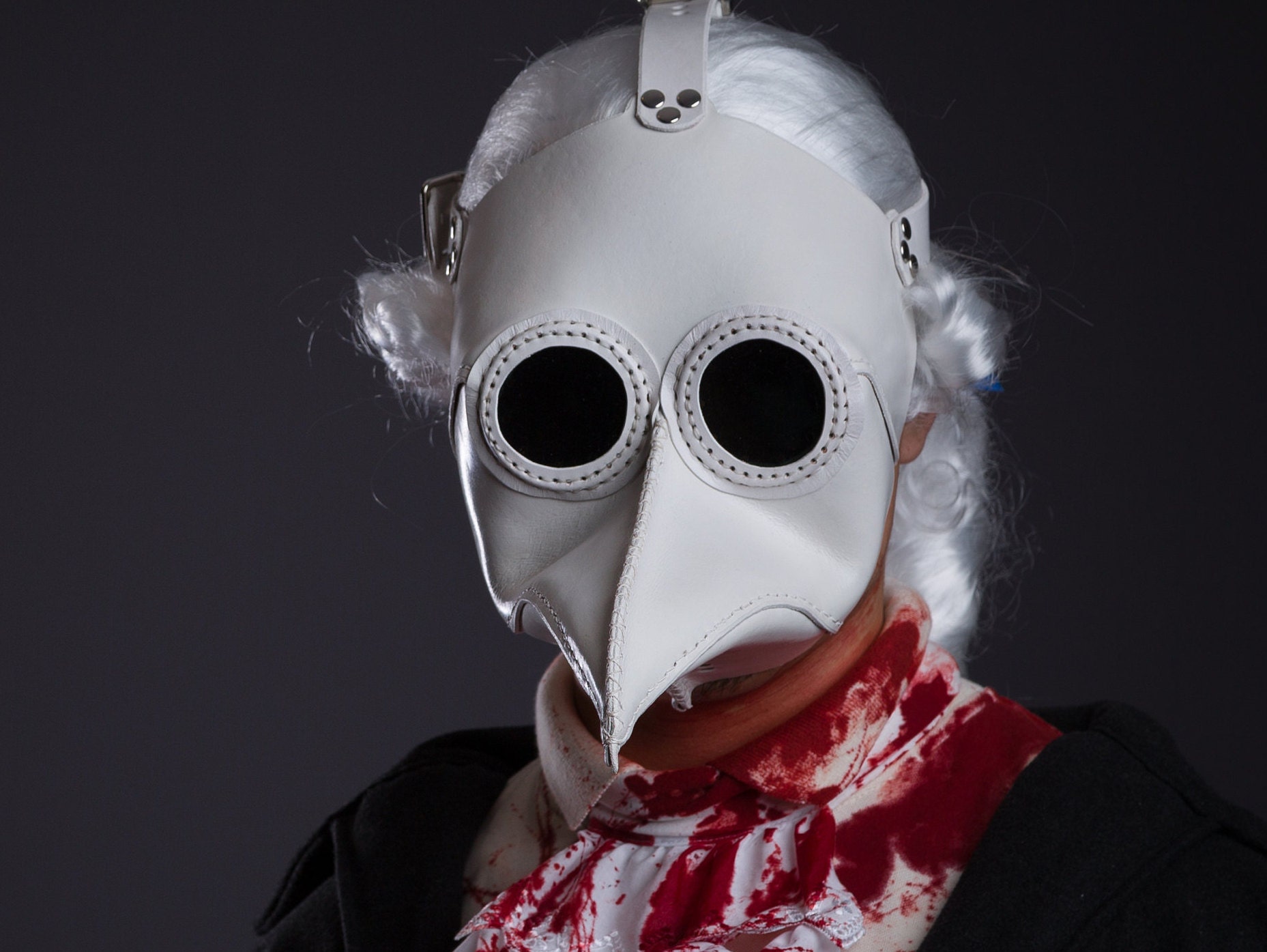 Plague Doctor's mask Maximus in white leather