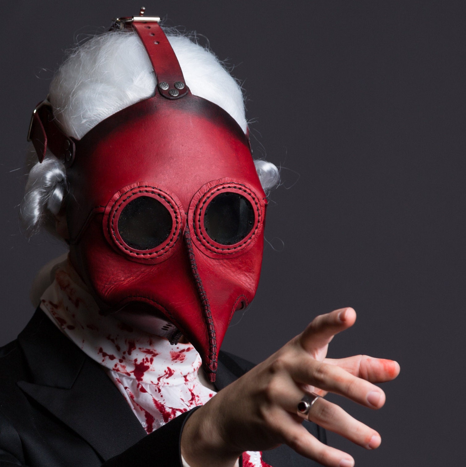 ペスト医師マスク レッドレザー (メガネ対応) - ペスト医師の